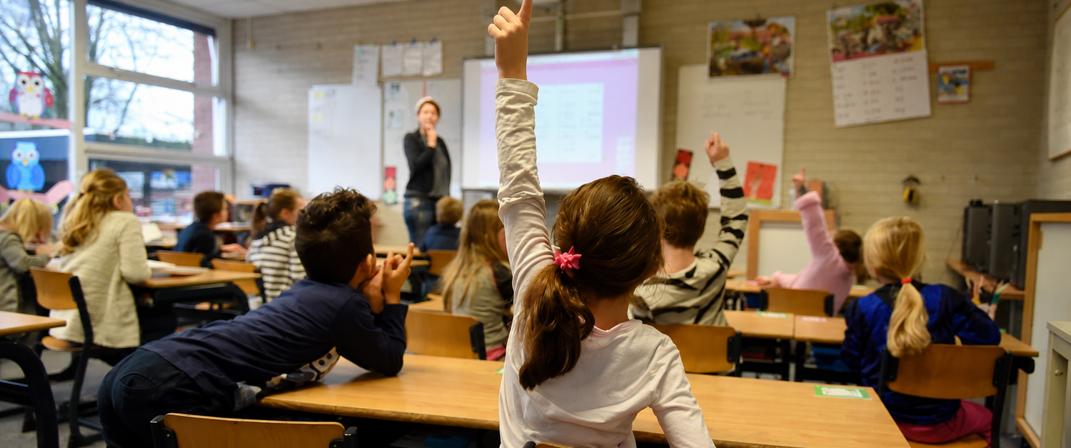 Engaging Students with History: The Interactive Experience of Building COBI Sets